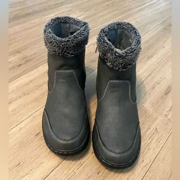 Khombu gray lined  side zip fur cuff women’s winter boots. Size 8 - Picture 2 of 8